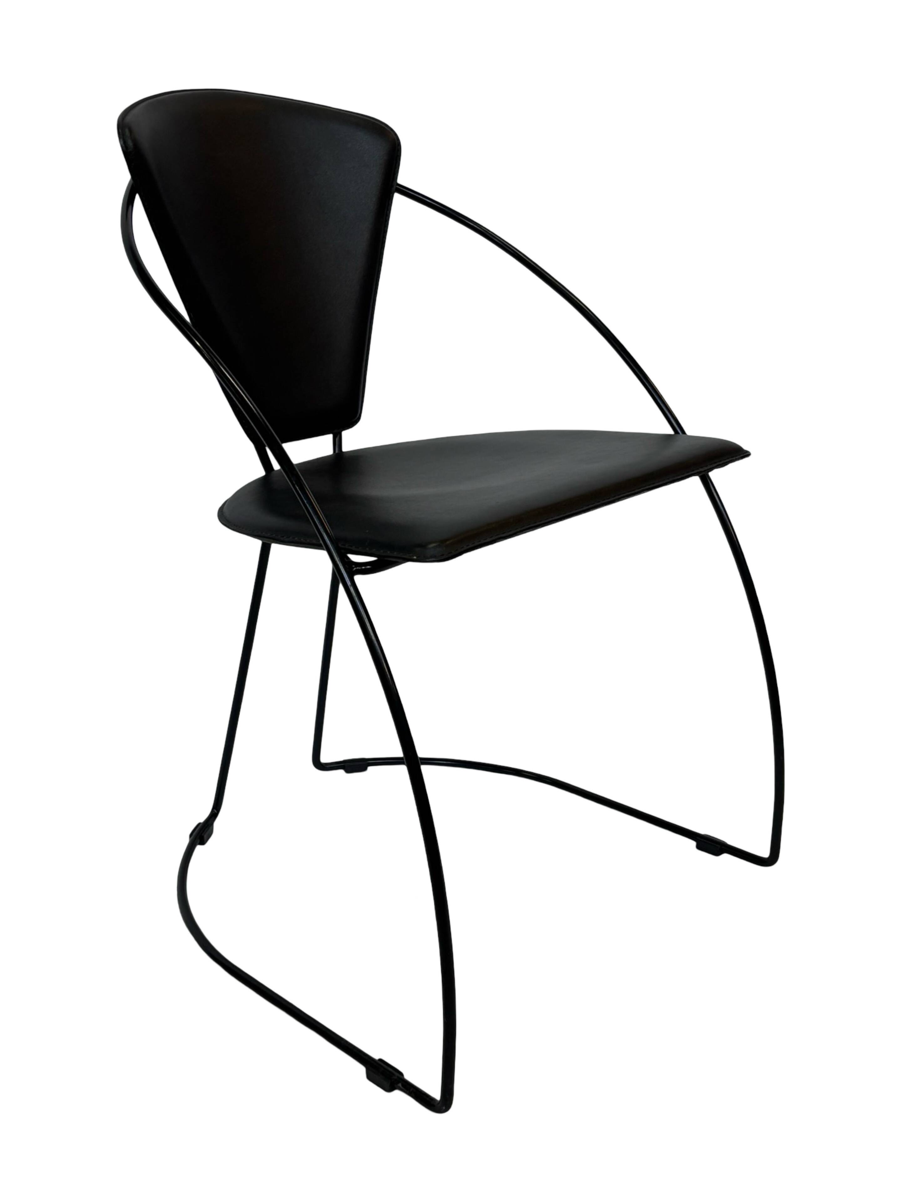 Ensemble de quatre chaises de salle à manger vintage Arrben Linda, design des années 1980