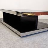 Contemporary design coffee table, Italian 1970s style.
