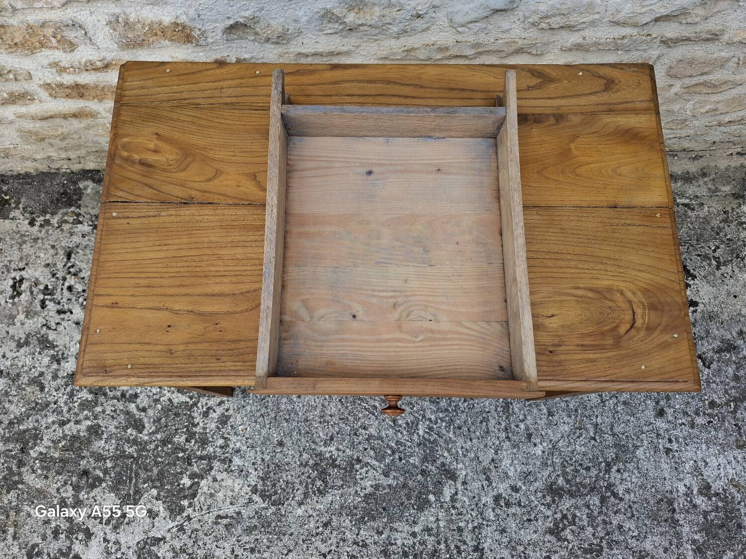 Elm desk