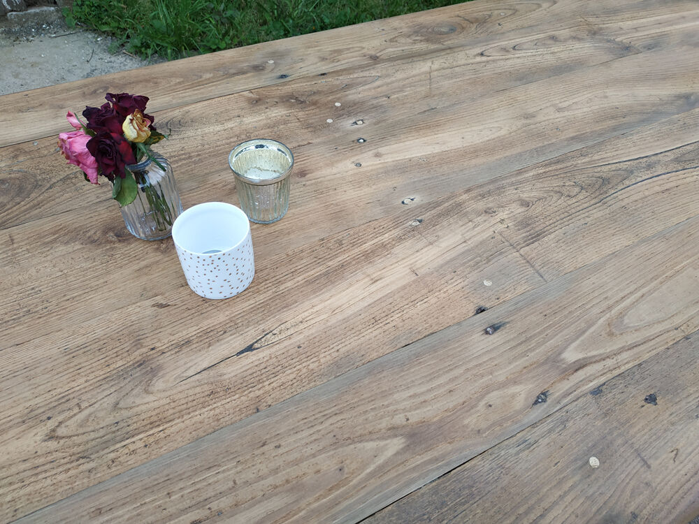 Farm table