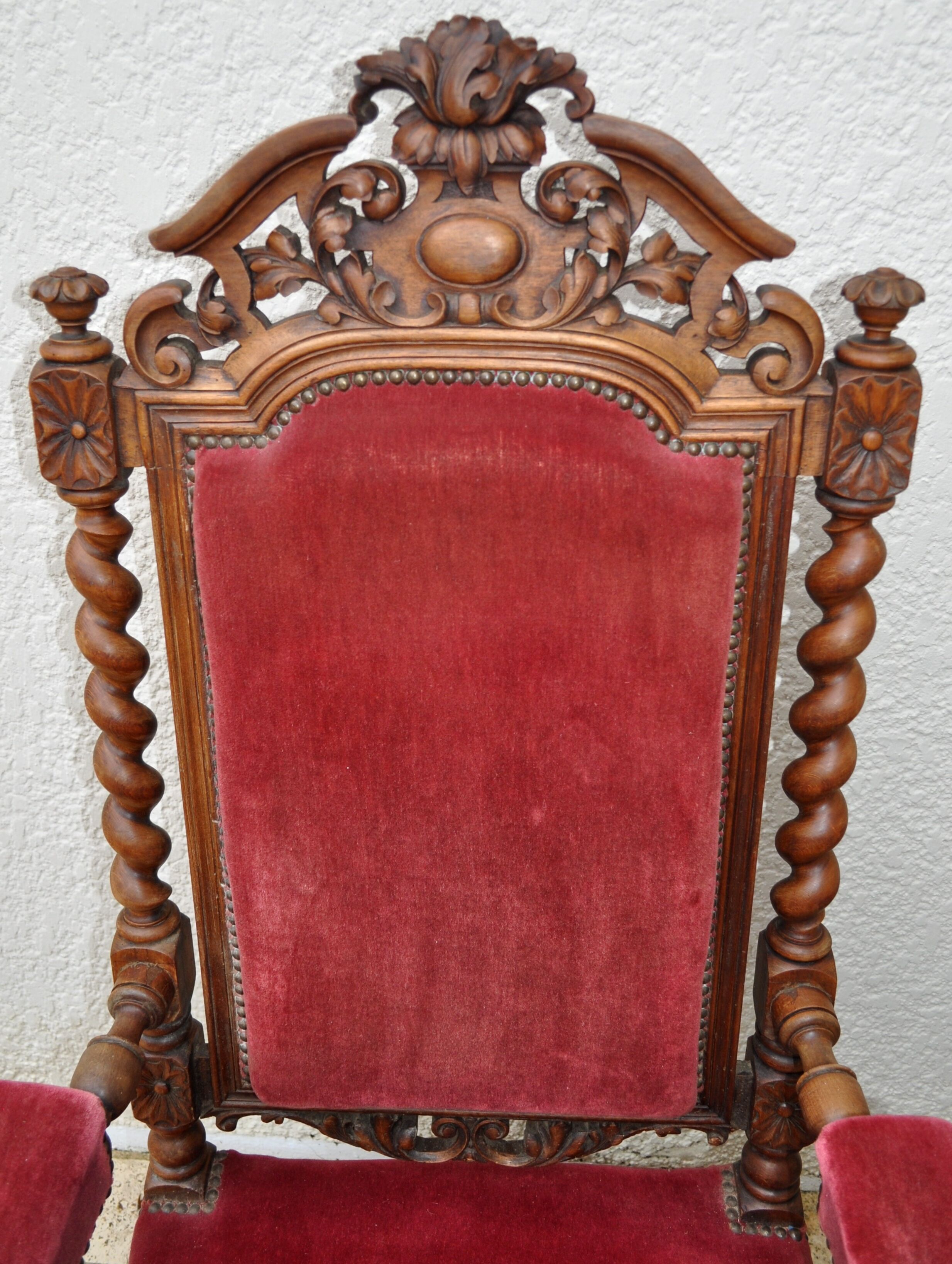 Large baroque armchair old wood and velvet