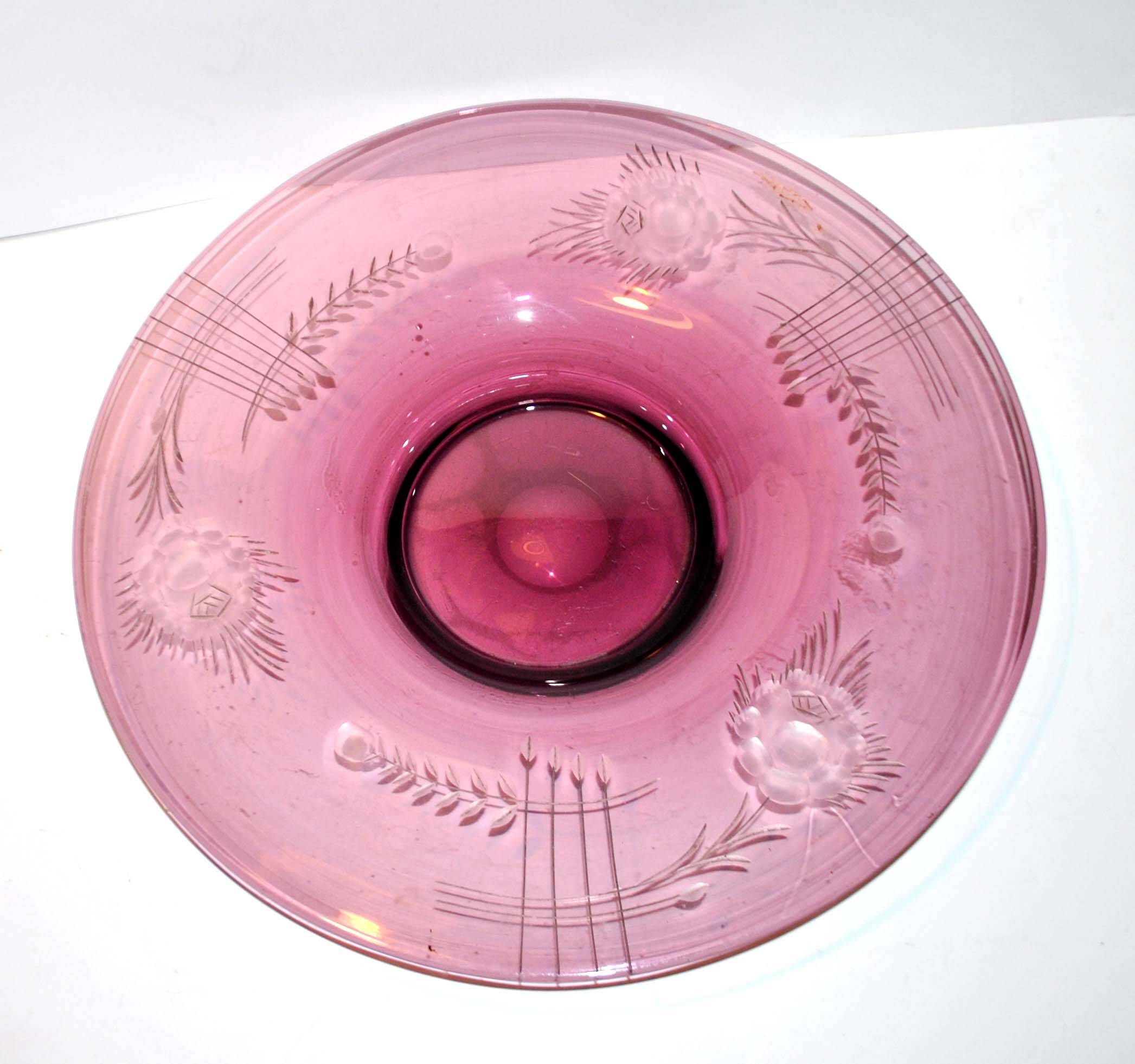 Portieux vallerysthal, large fruit bowl in purplish pink glass 1930-1940