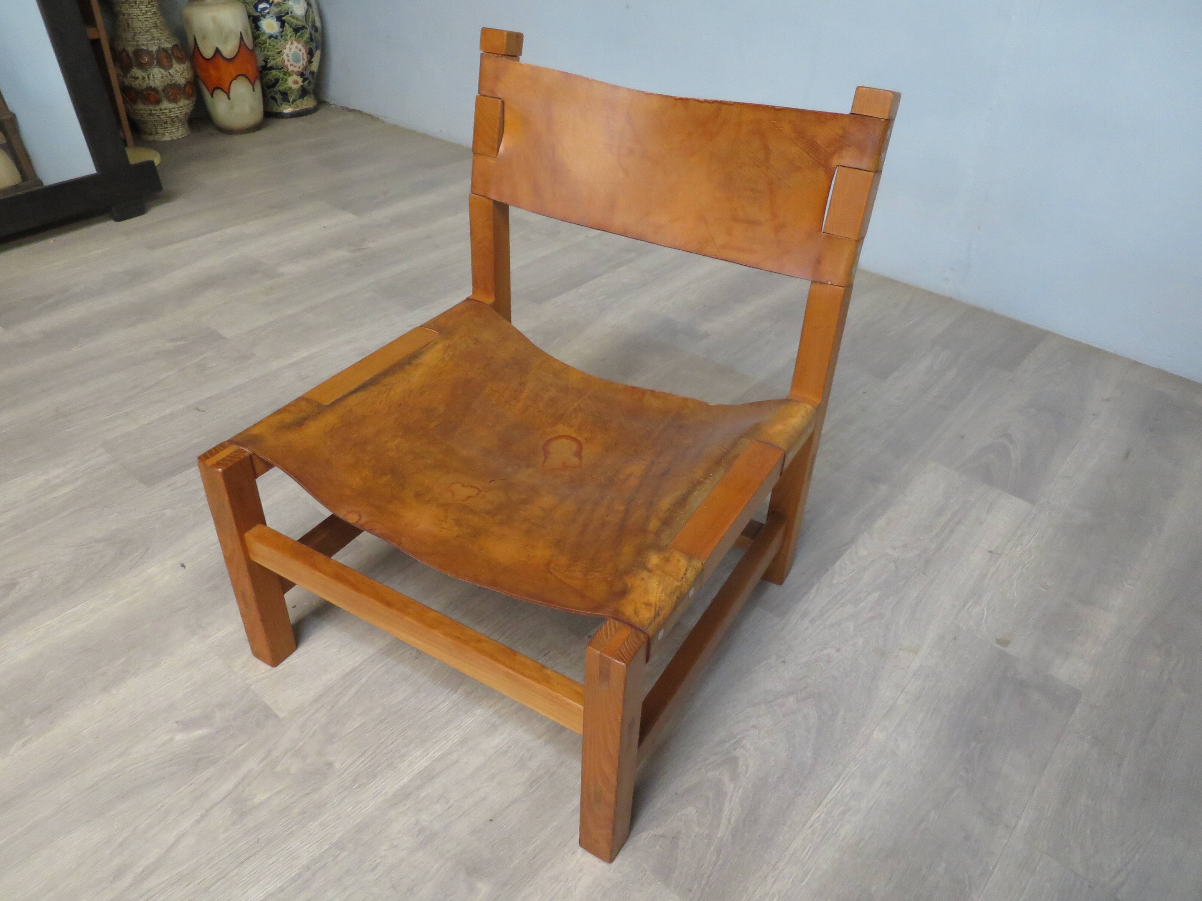 Elm and leather armchair Maison Regain