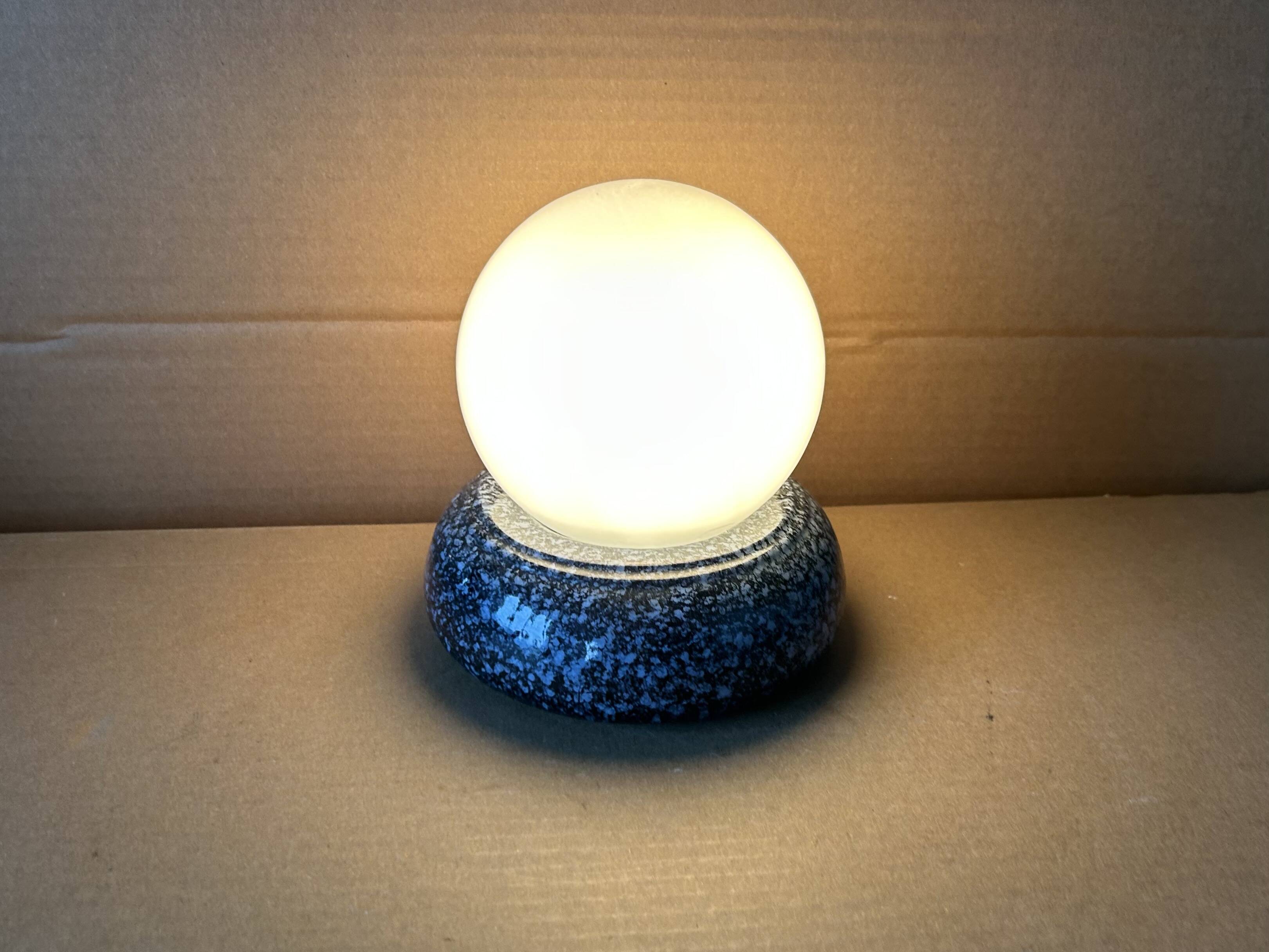 Vintage 1980s table lamp