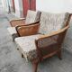Paire de fauteuils vintage pieds compas et cannage