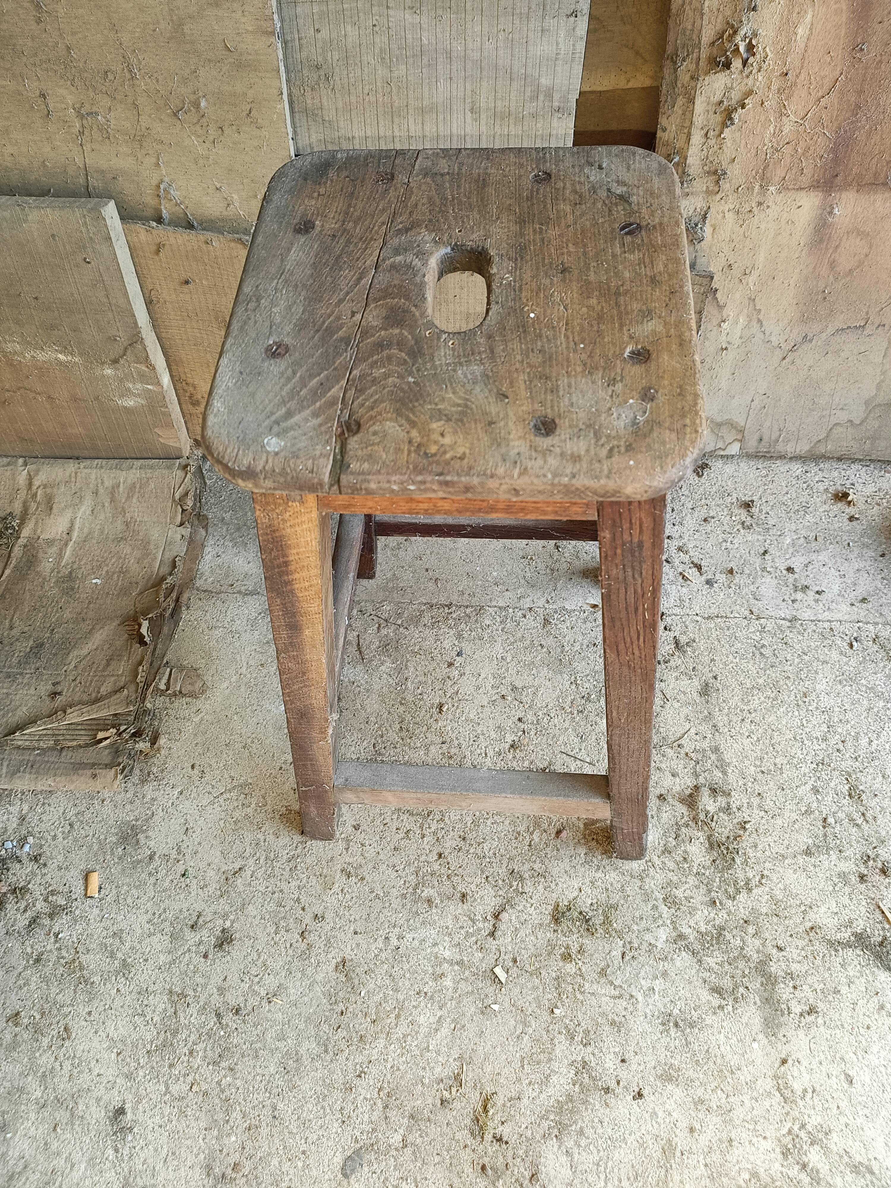 Workshop stool