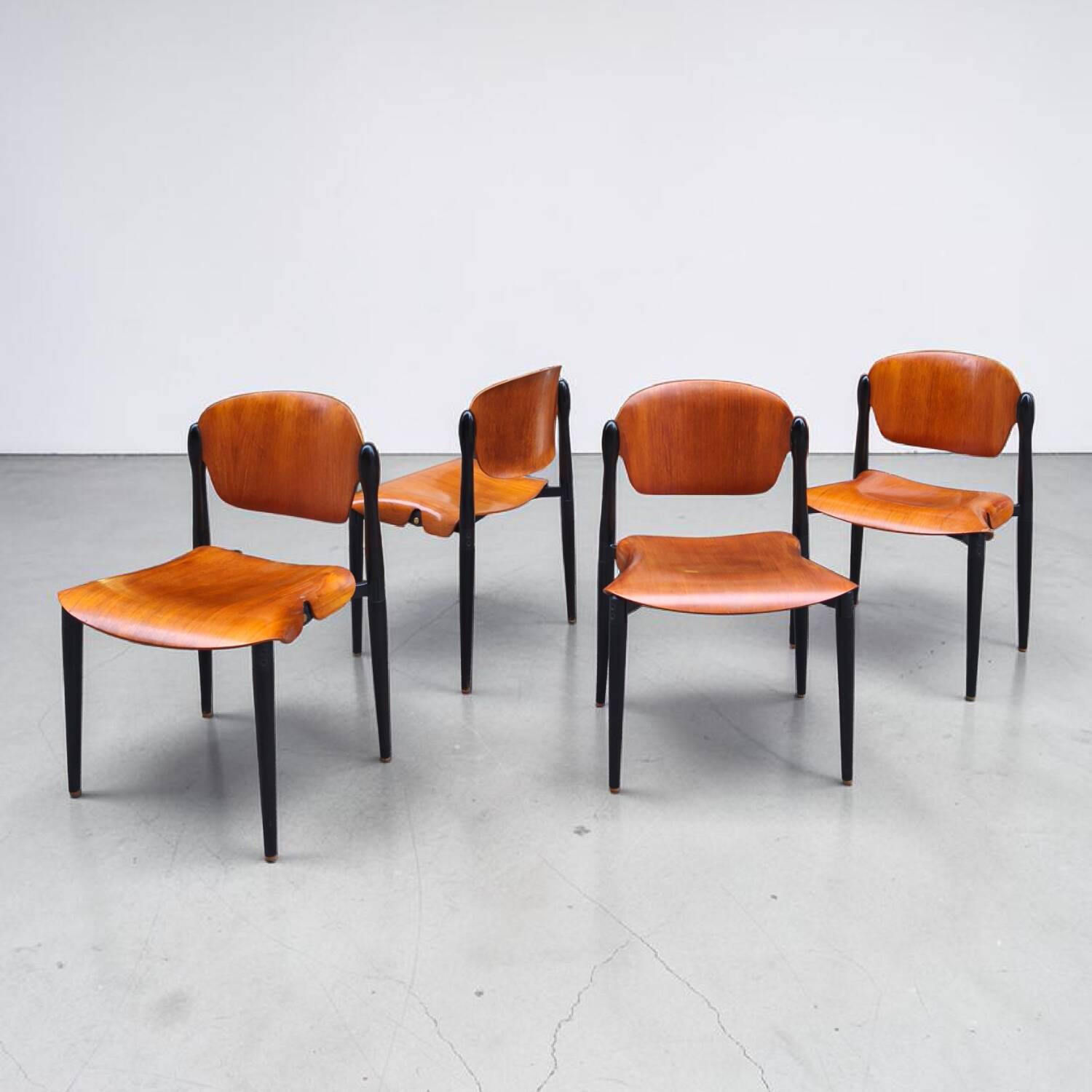 4 S83 chairs designed by Eugenio Gerli, Tecno, 1960