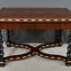 Table, bureau en marqueterie de bois précieux, époque Napoléon III, milieu XIXe