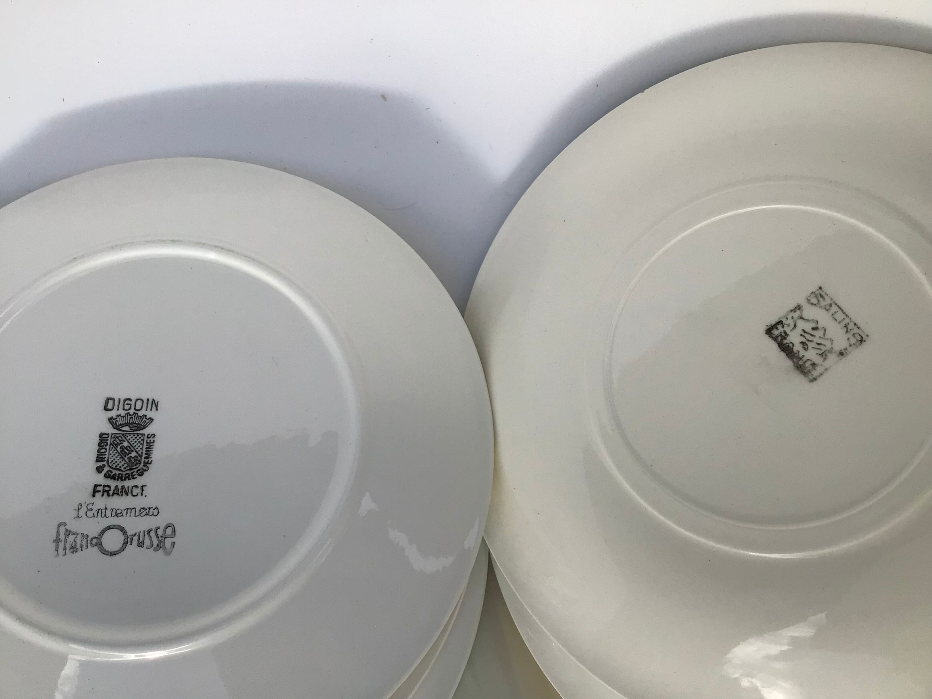 Set of 9 Salins dessert plates with multicolored earthenware cake dish
