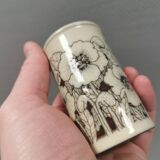 Beautiful salt and pepper set in porcelain from English Hornsea