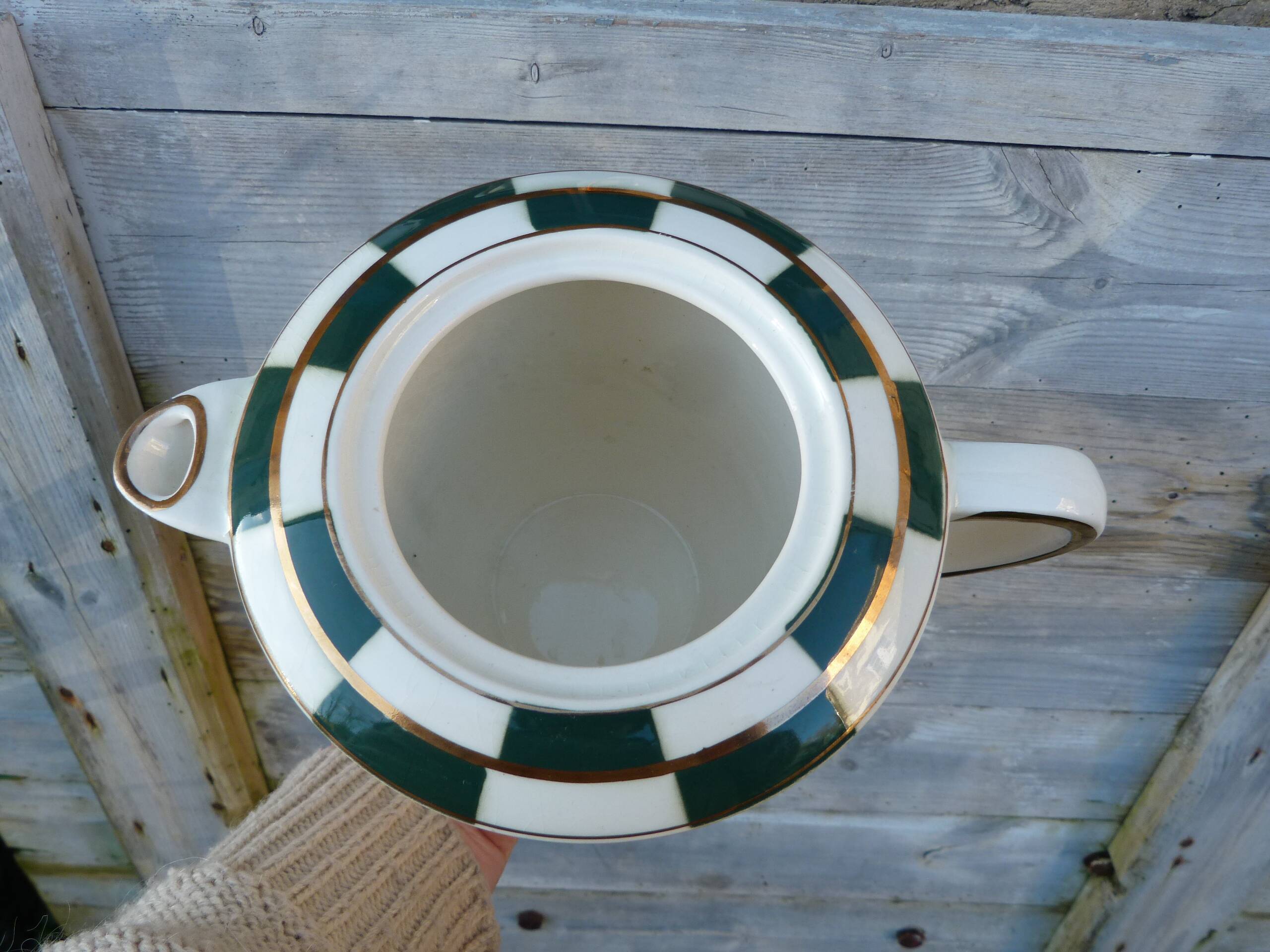 Salins green check porcelain tea set