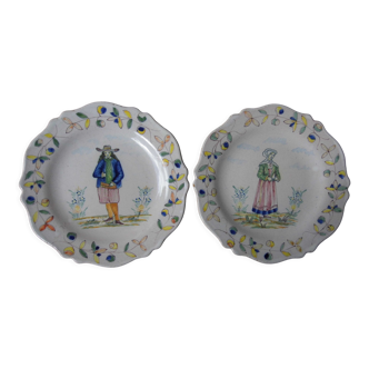Malicorne earthenware plates, late nineteenth century, Breton décor.