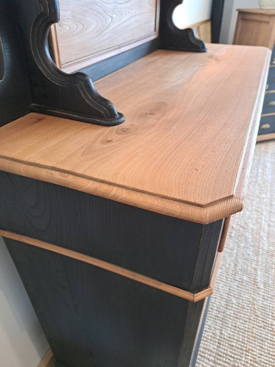 Saint Hubert sideboard in elm wood