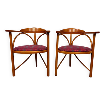 Chaises trépied Sécession n°81 par Thonet
