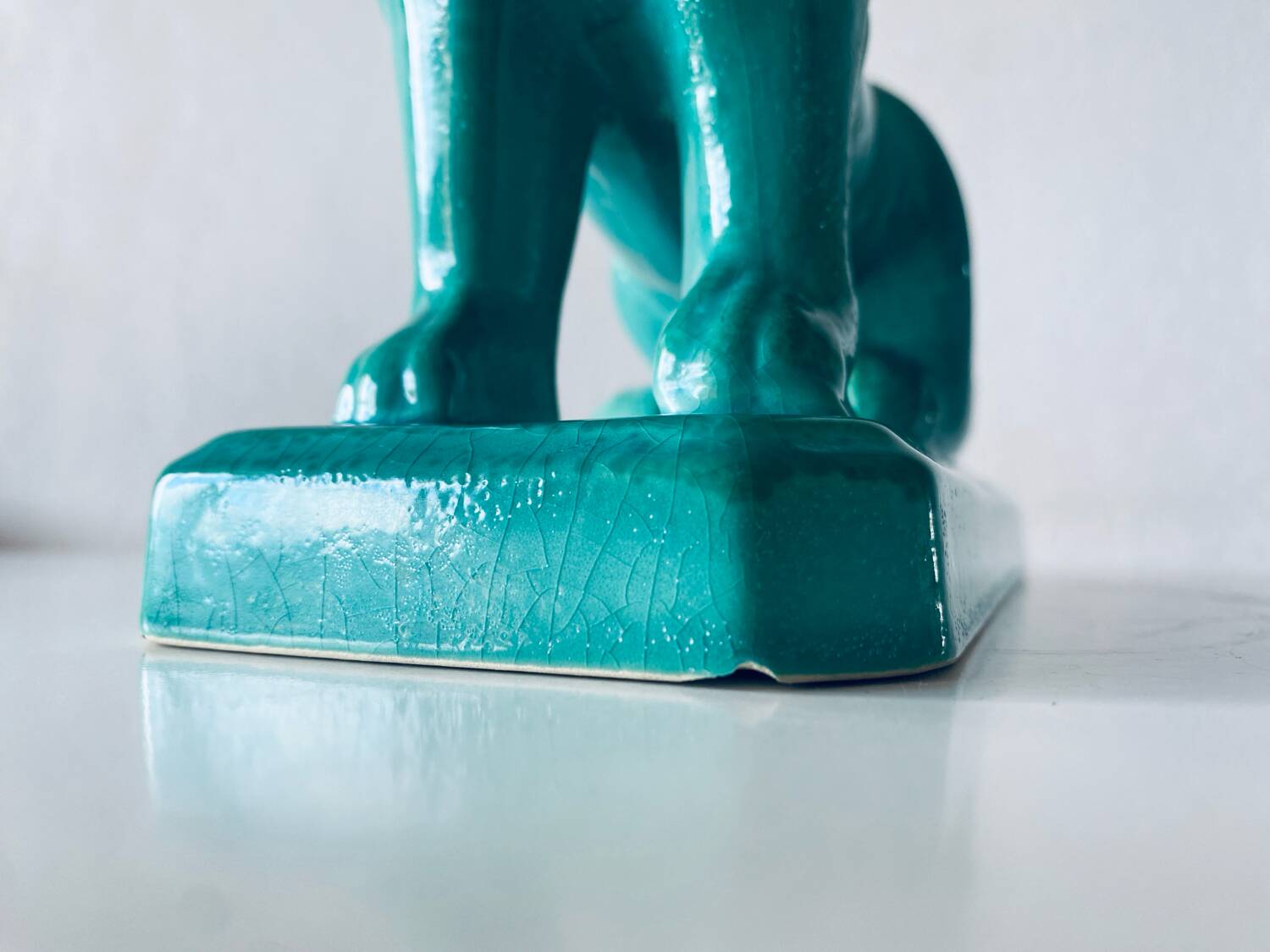 Ceramic lion sculpture