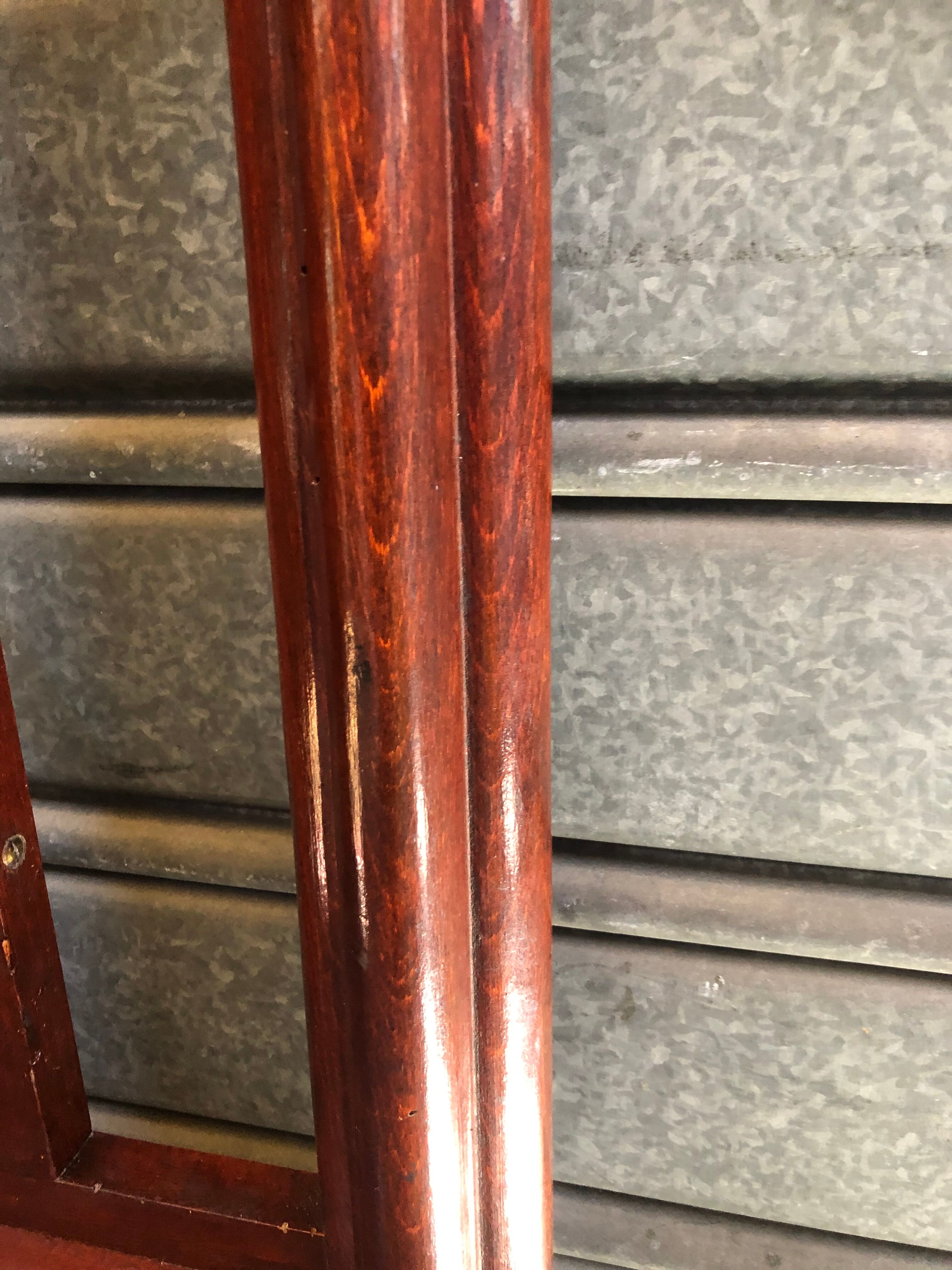 Wall coat rack in curved wood 1900 mahogany color
