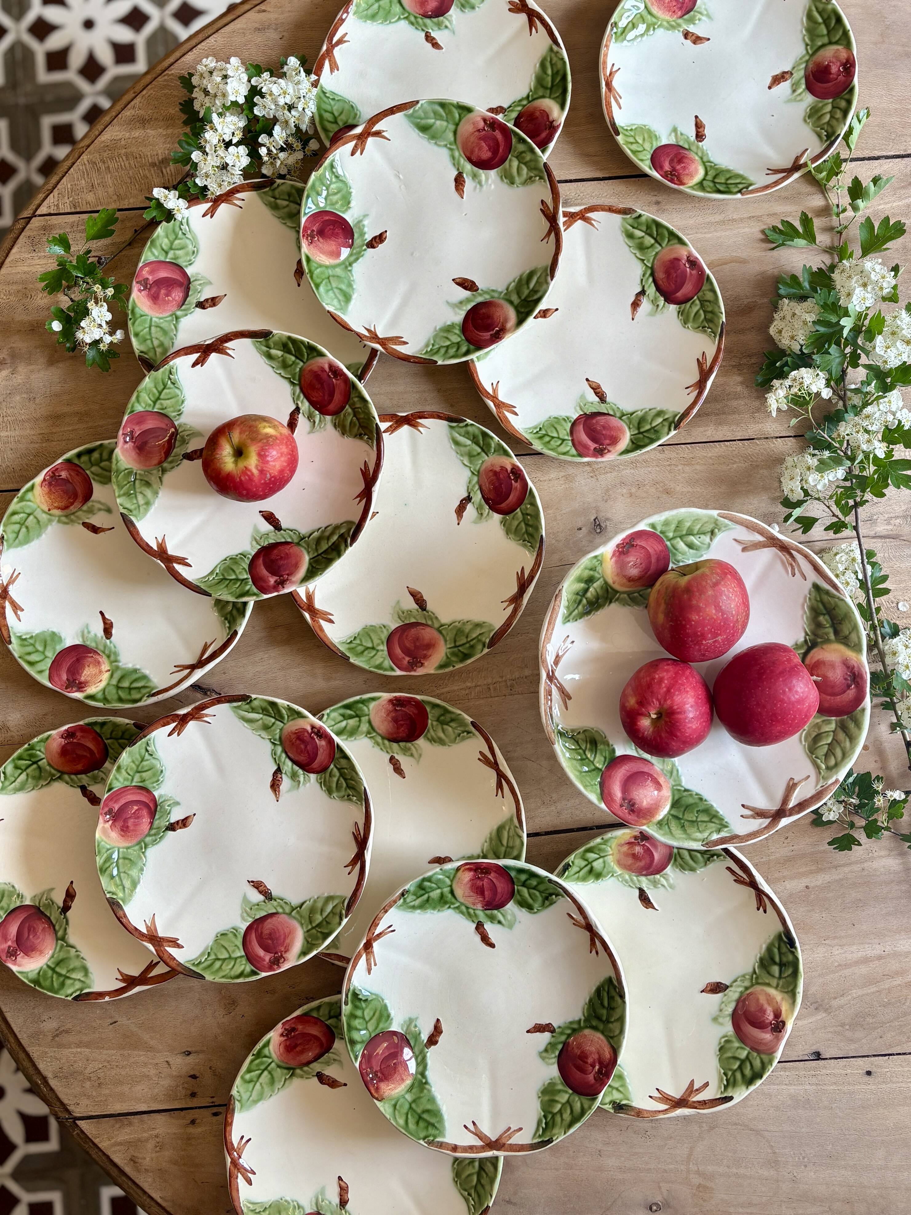 Antique barbotine service with Choisy le Roi apple decorations