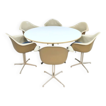 Ensemble de salle à manger de chaises en fibre de verre vintage La Fonda Charles & Ray Eames Herman Miller
