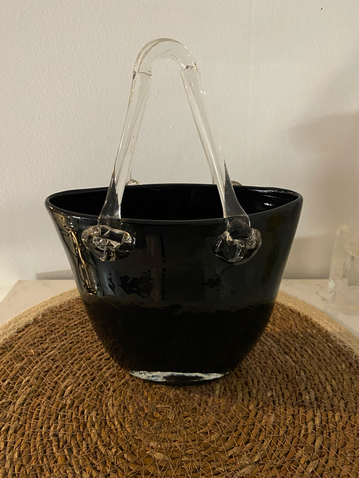 Basket Vase "Handbag" in Blown Glass – Black & Transparent