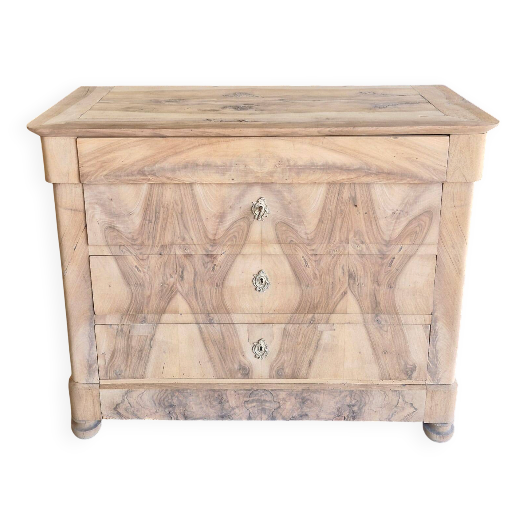 Commode Louis-Philippe en noyer – entièrement aérogommée