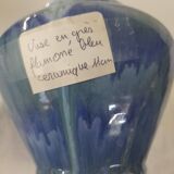 un vase  en grès flammé bleu