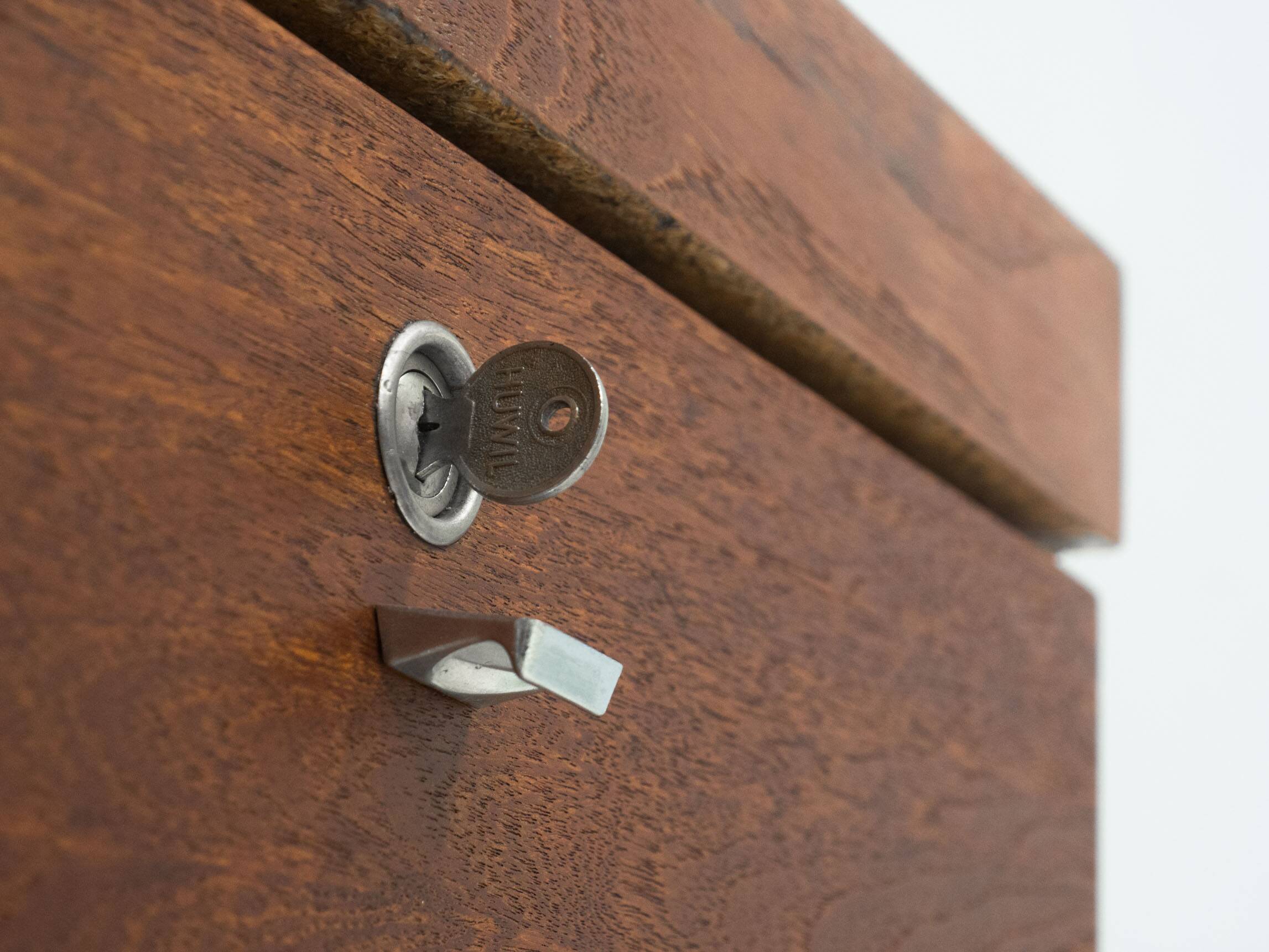 Meurop ‘Standard’ writing desk by Pierre Guariche