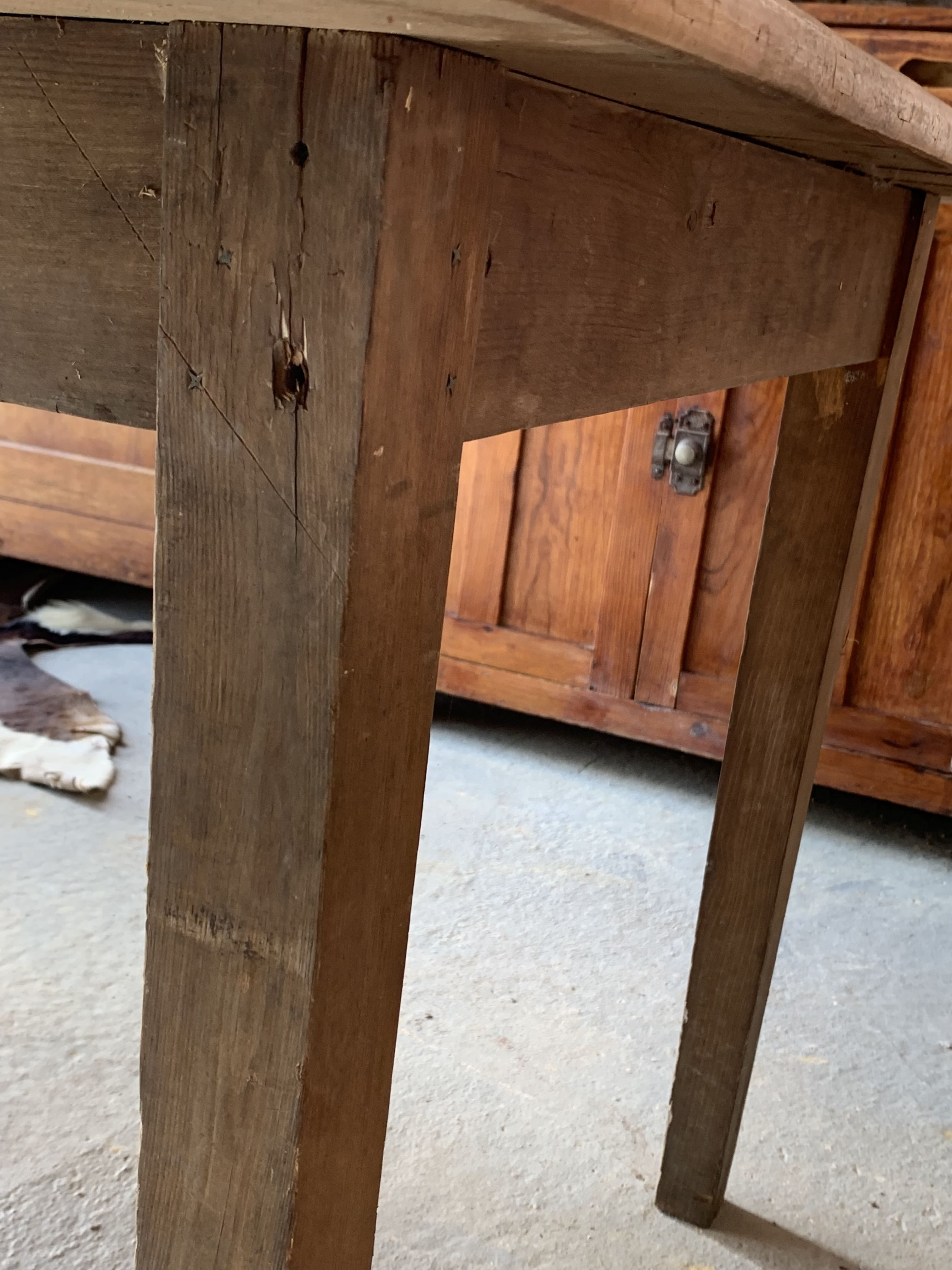 Farmhouse table - 2m10 long