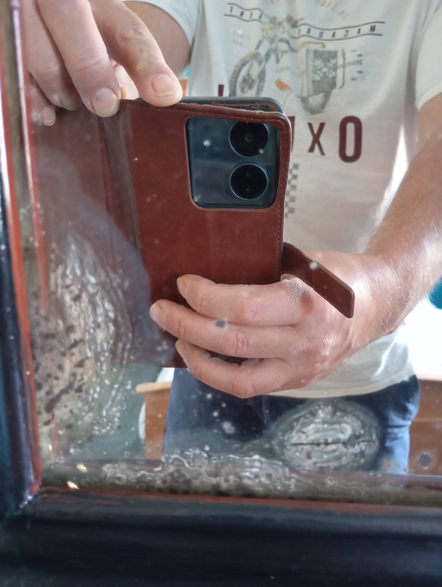 Miroir ancien noir et doré  – 98 x 78