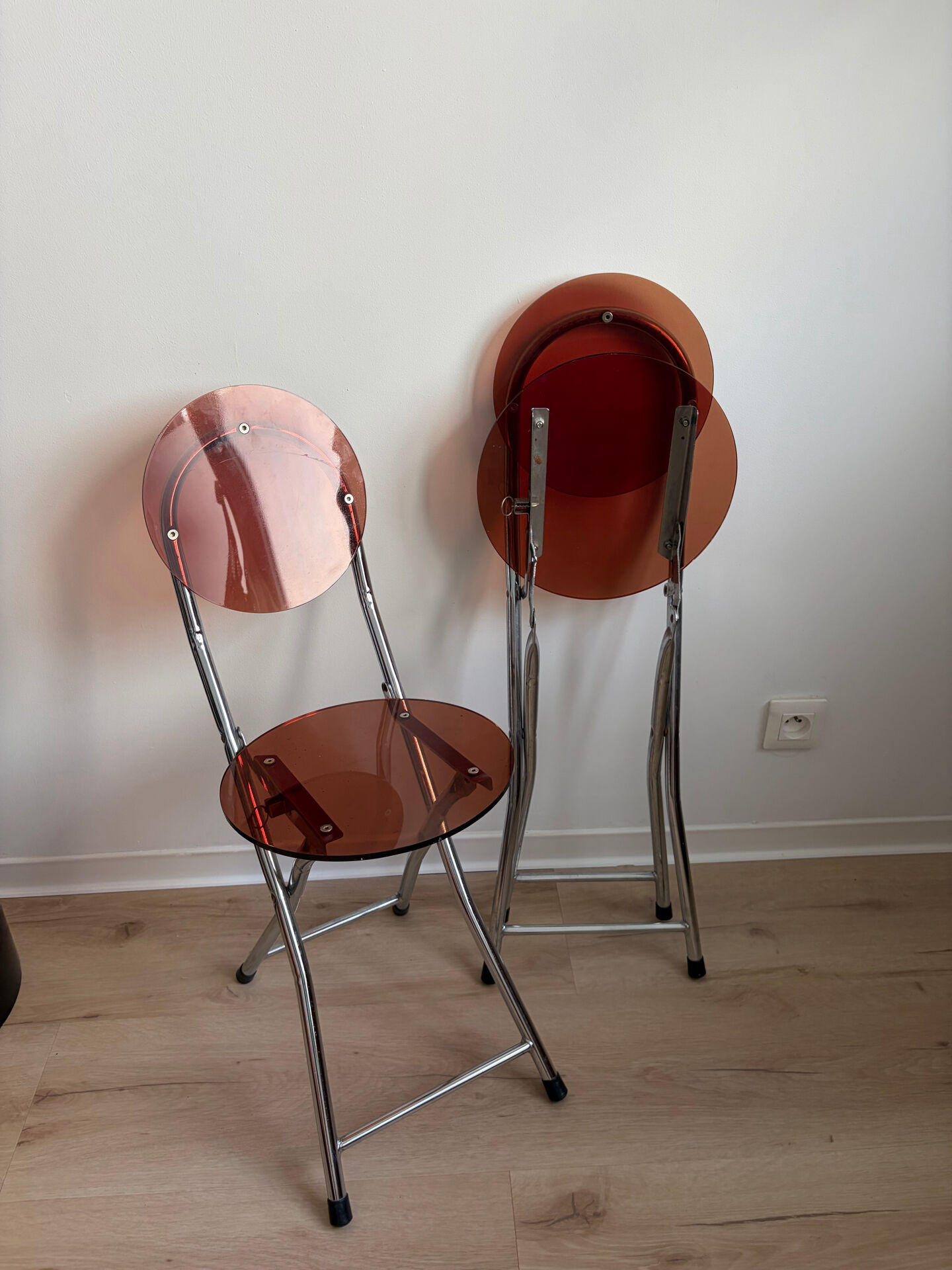 2 folding chairs Space Age plexiglass/steel round back/seat 1980s