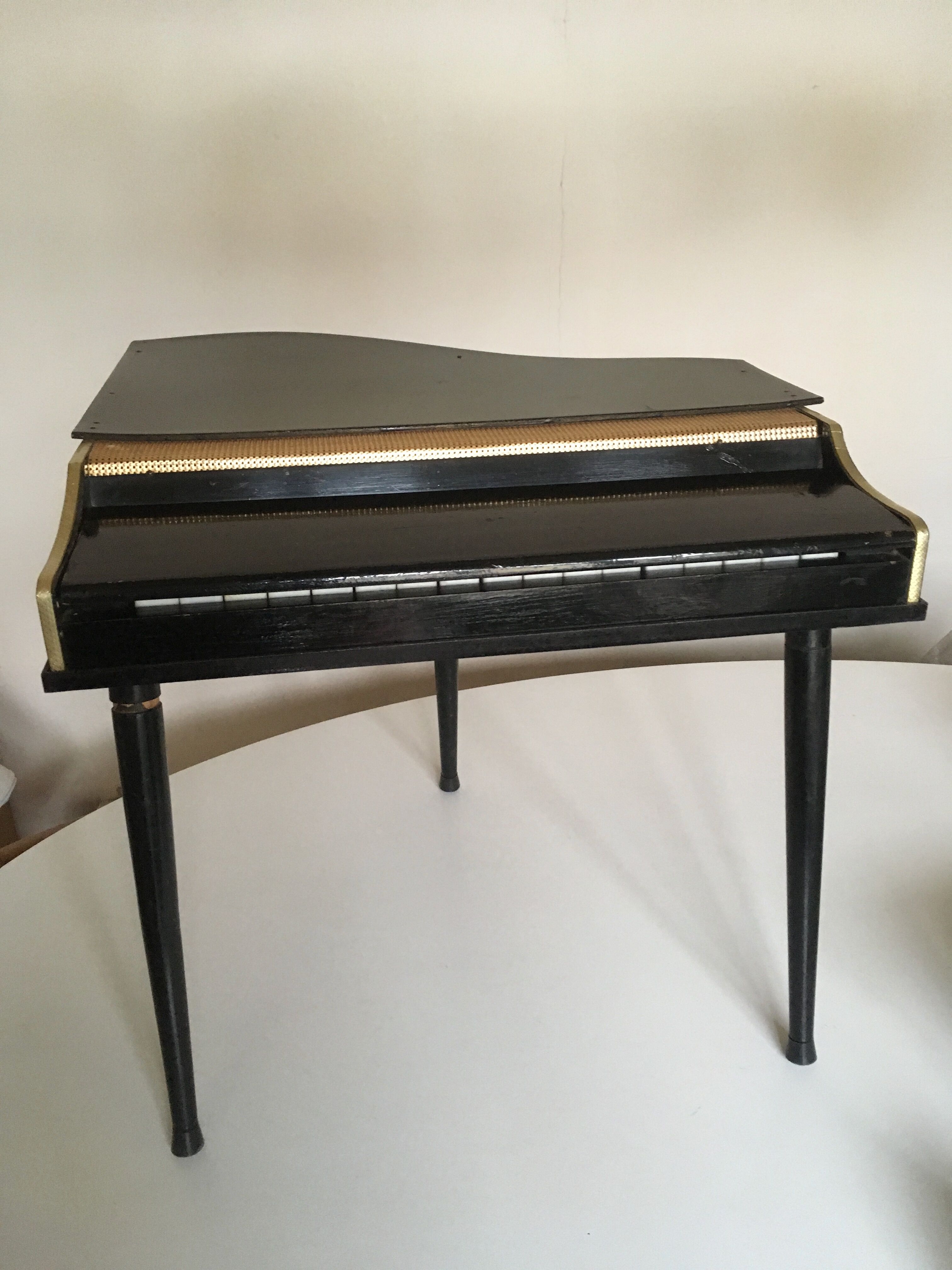 Wooden grand piano Le Dwarf Bleu 60