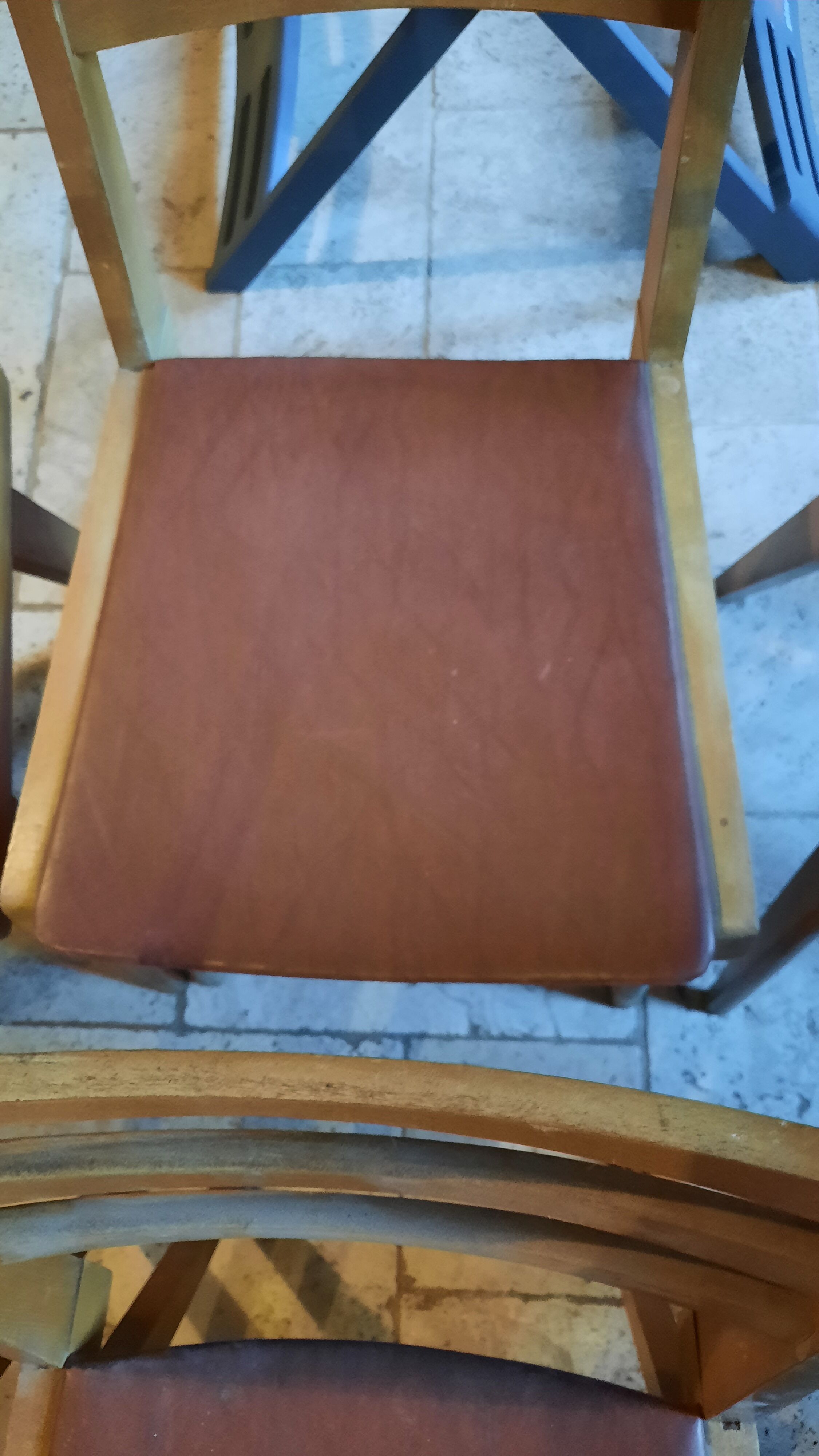 6 Scandinavian style chairs