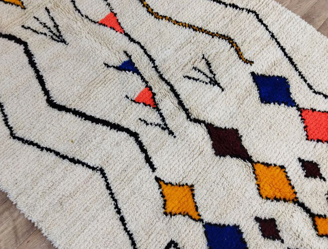 Handmade moroccan berber carpet 228x 149 cm