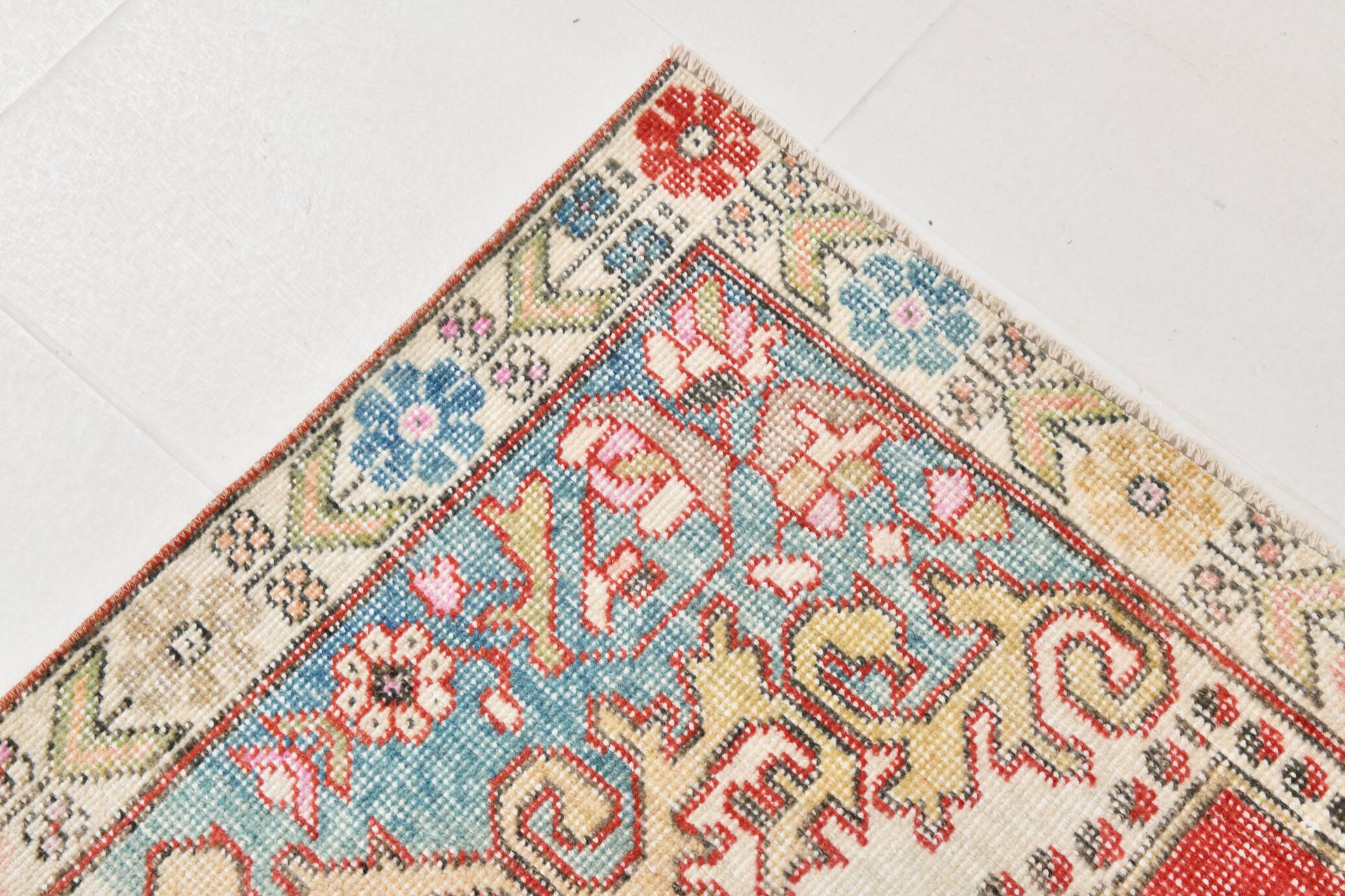 4x7 Red & Cream Antique Vintage Rug, 129x216Cm SK 22247