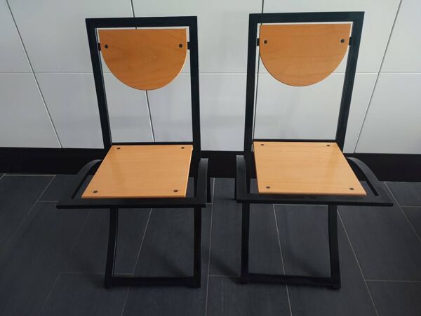 Chaises Sinus de KFF. 1ere édition