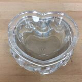 Cendrier en cristal de baccarat modèle aladin, forme cœur
