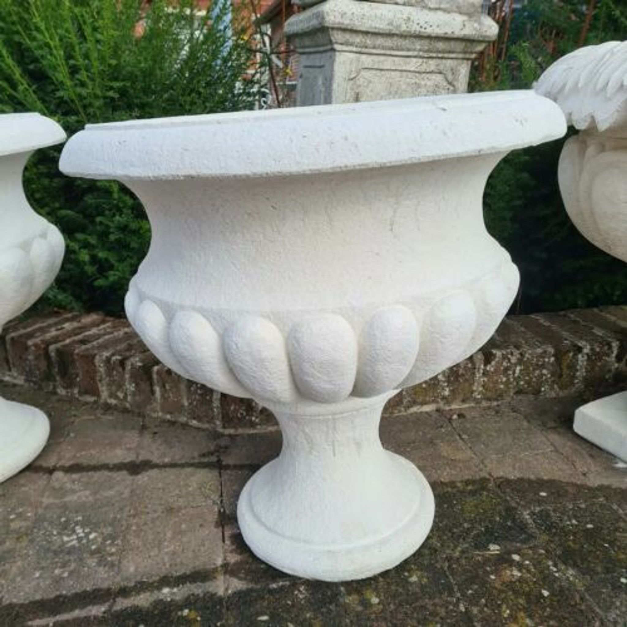 Vase médicis en pierre reconstituée