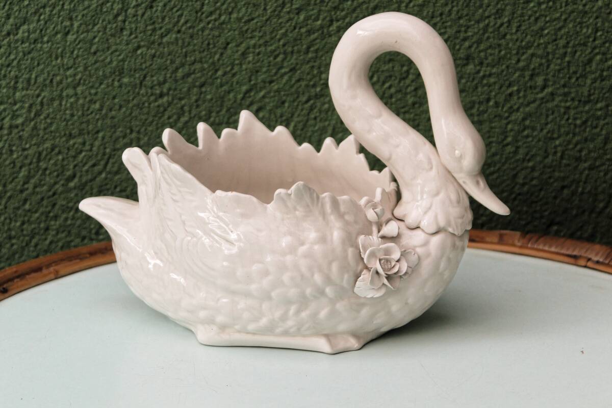 Swan centerpiece, signed Antonio Zen, Italy