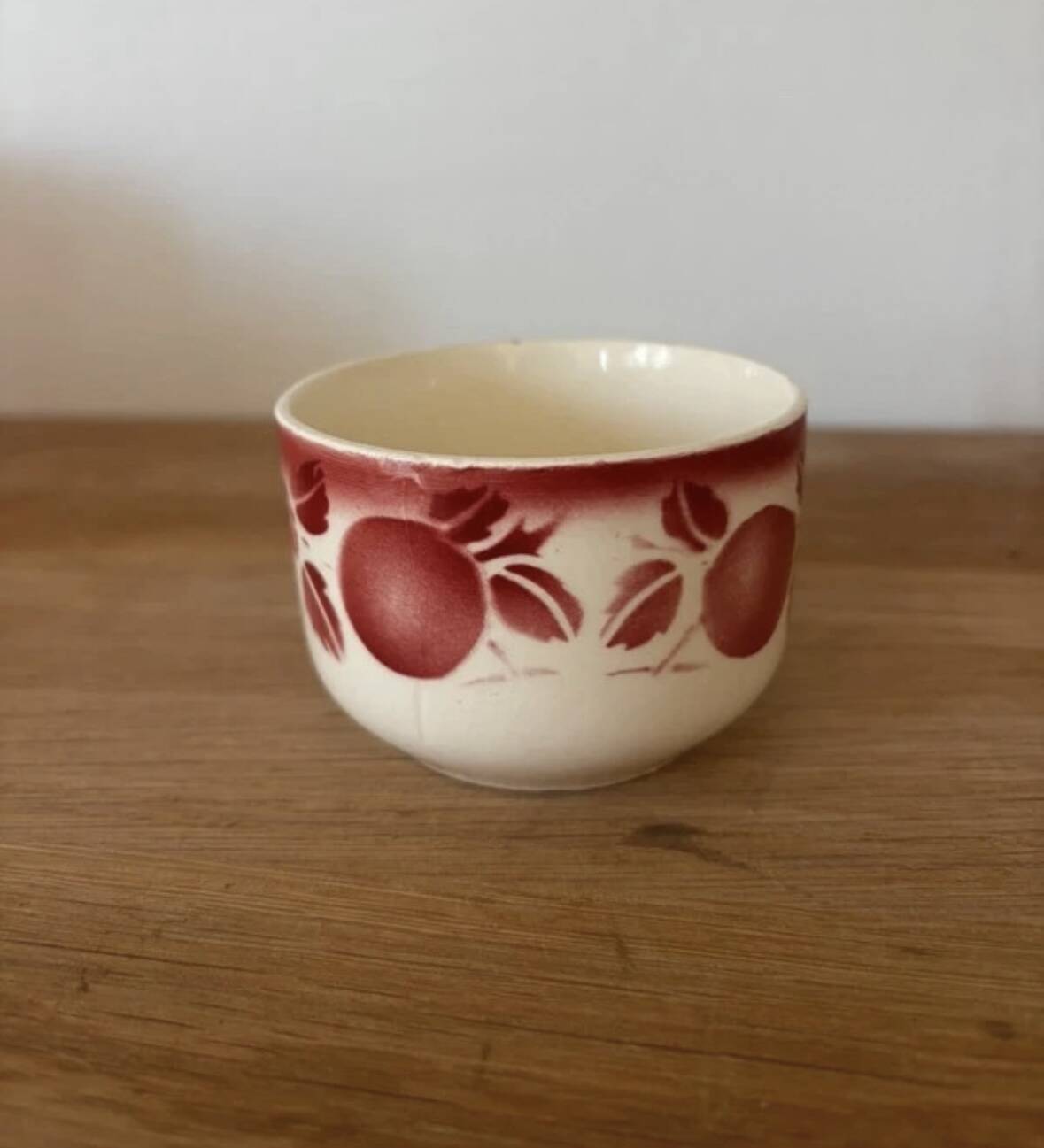5 tasses anciennes Badonviller fruits