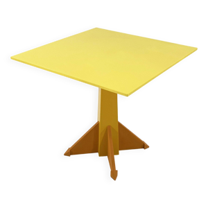 Table Modèle 4310 par