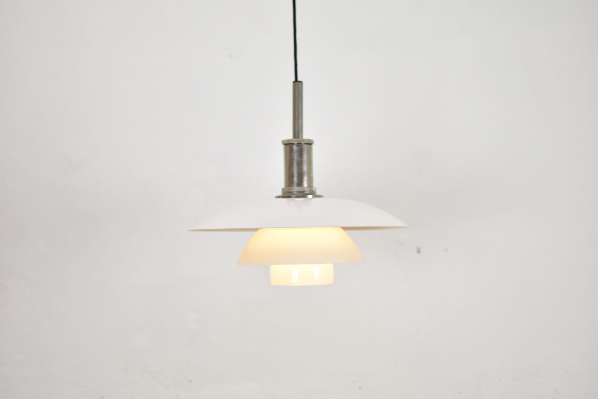 Suspension 41/2-4 de Poul Henningsen pour Louis Poulsen, Danemark 1940