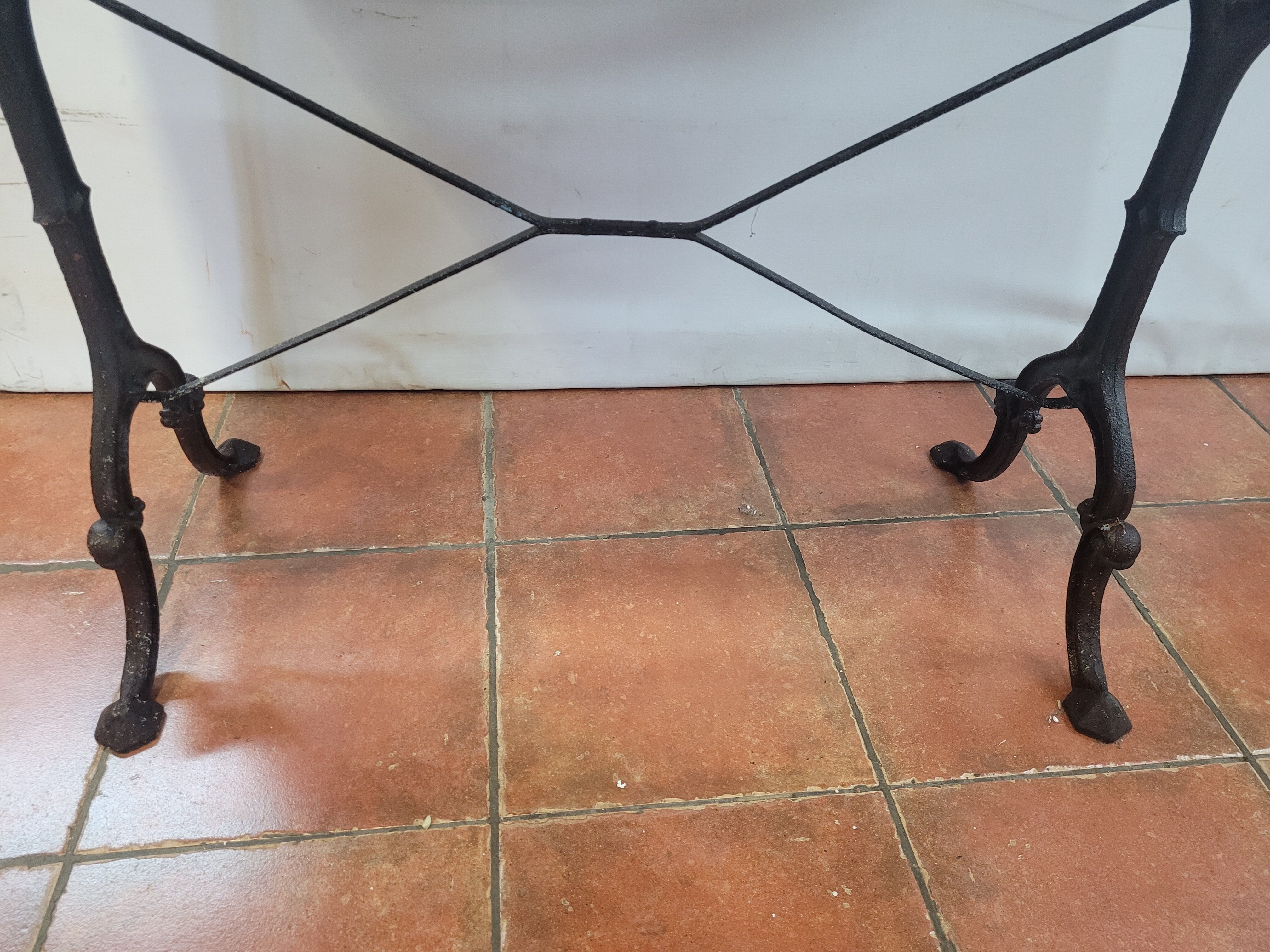 Bistro table base cast iron over oak