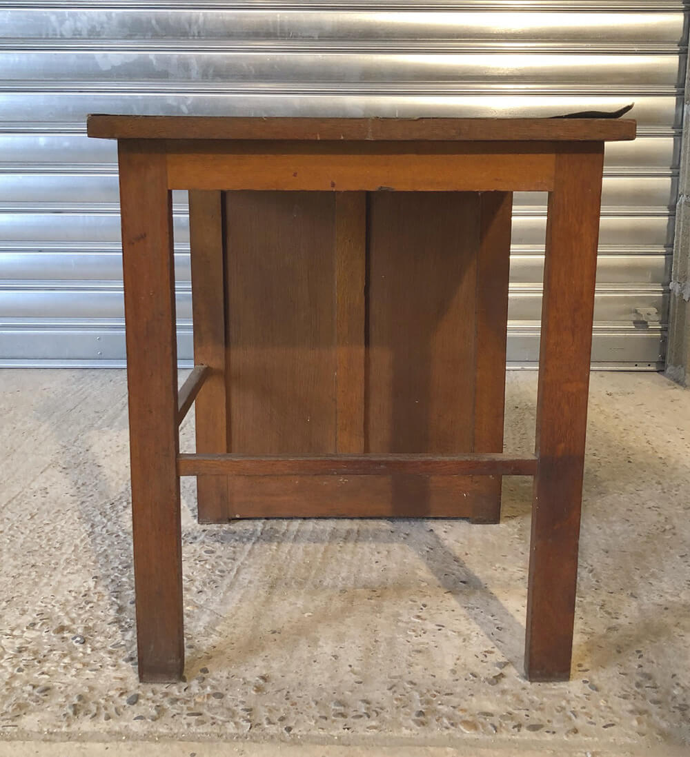 Bureau à caisson vintage circa 1950