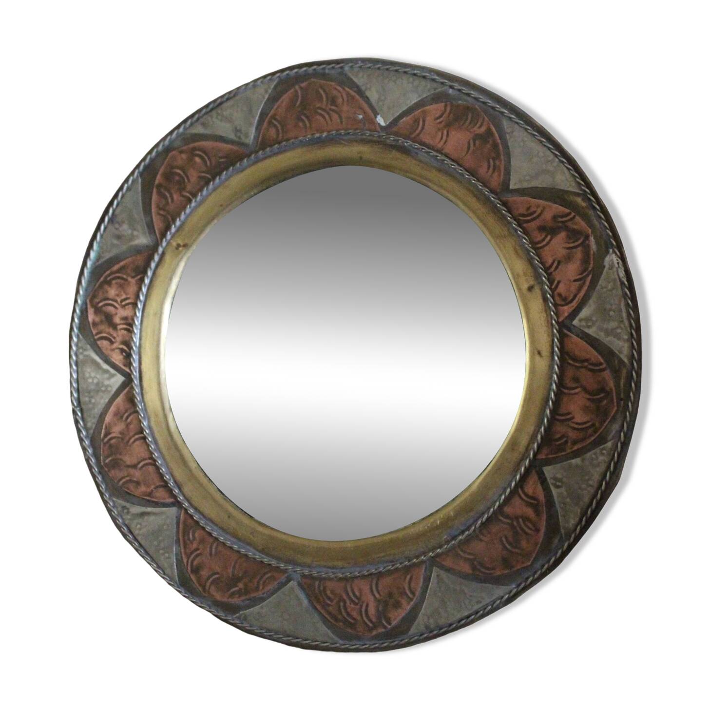 Round Mirror Flower Antique Brass