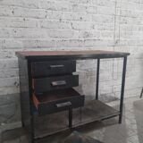 Bureau de garage industriel vintage