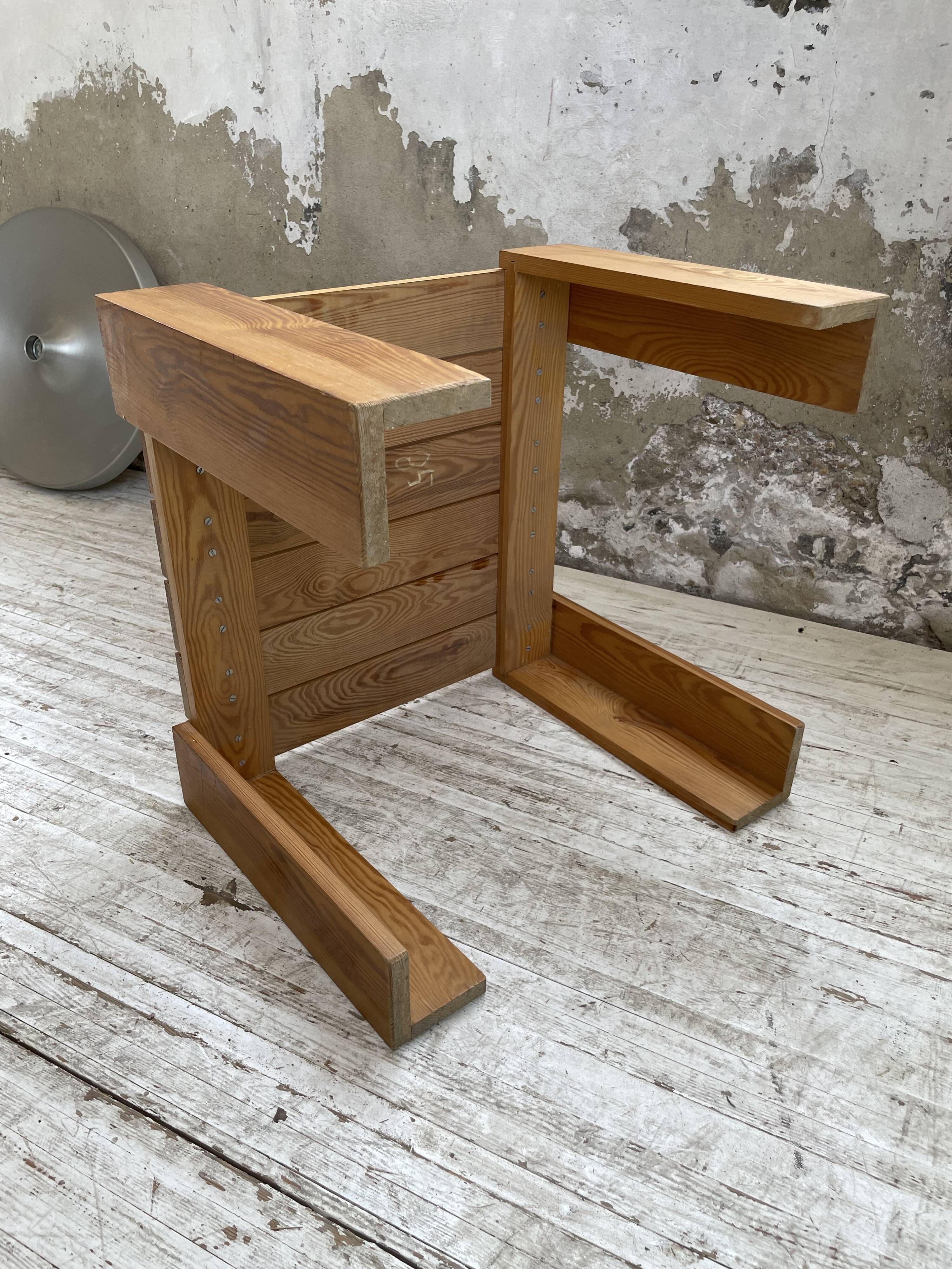 Square pine coffee table from the 70s revival