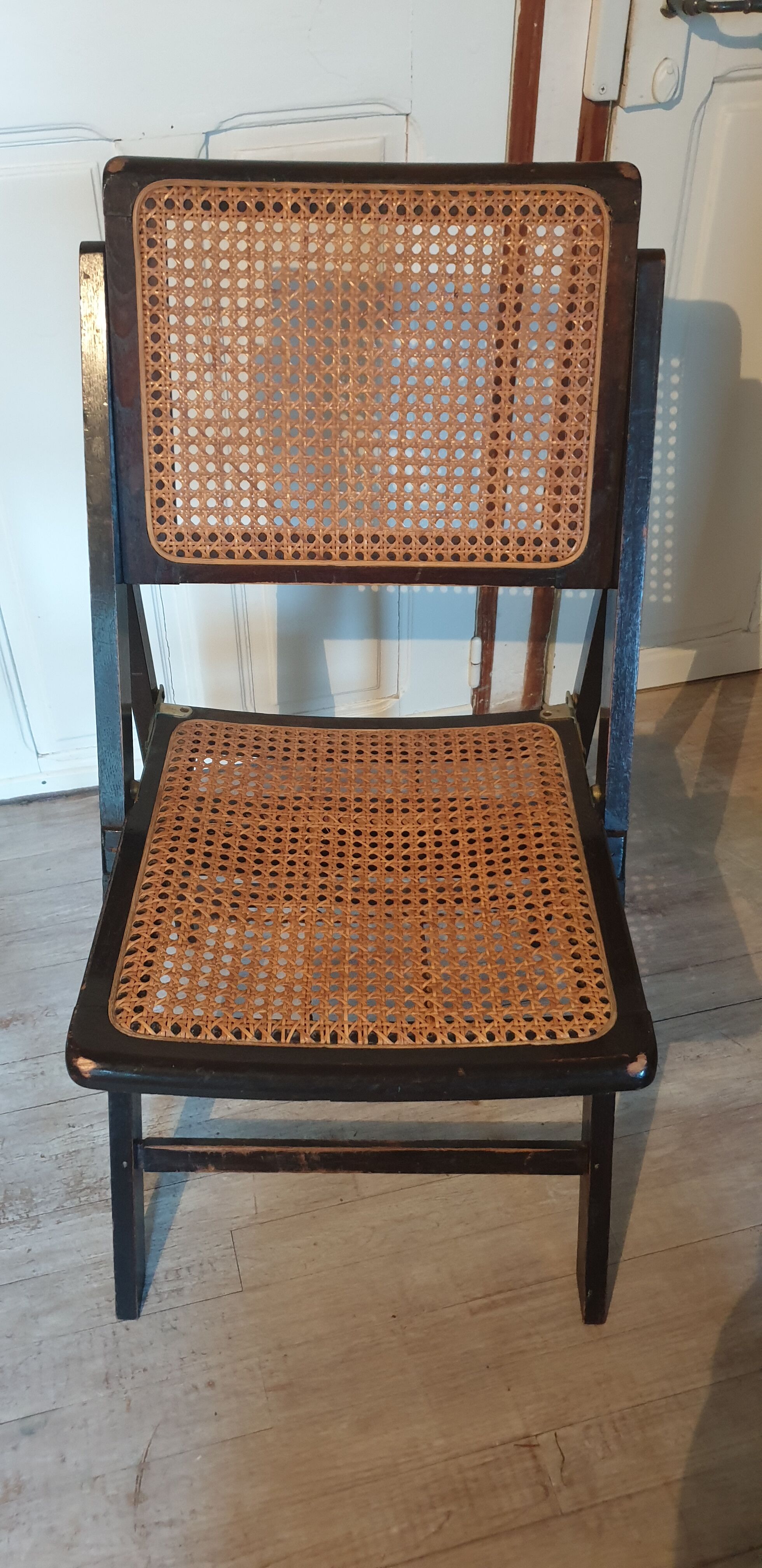 Canning folding chair