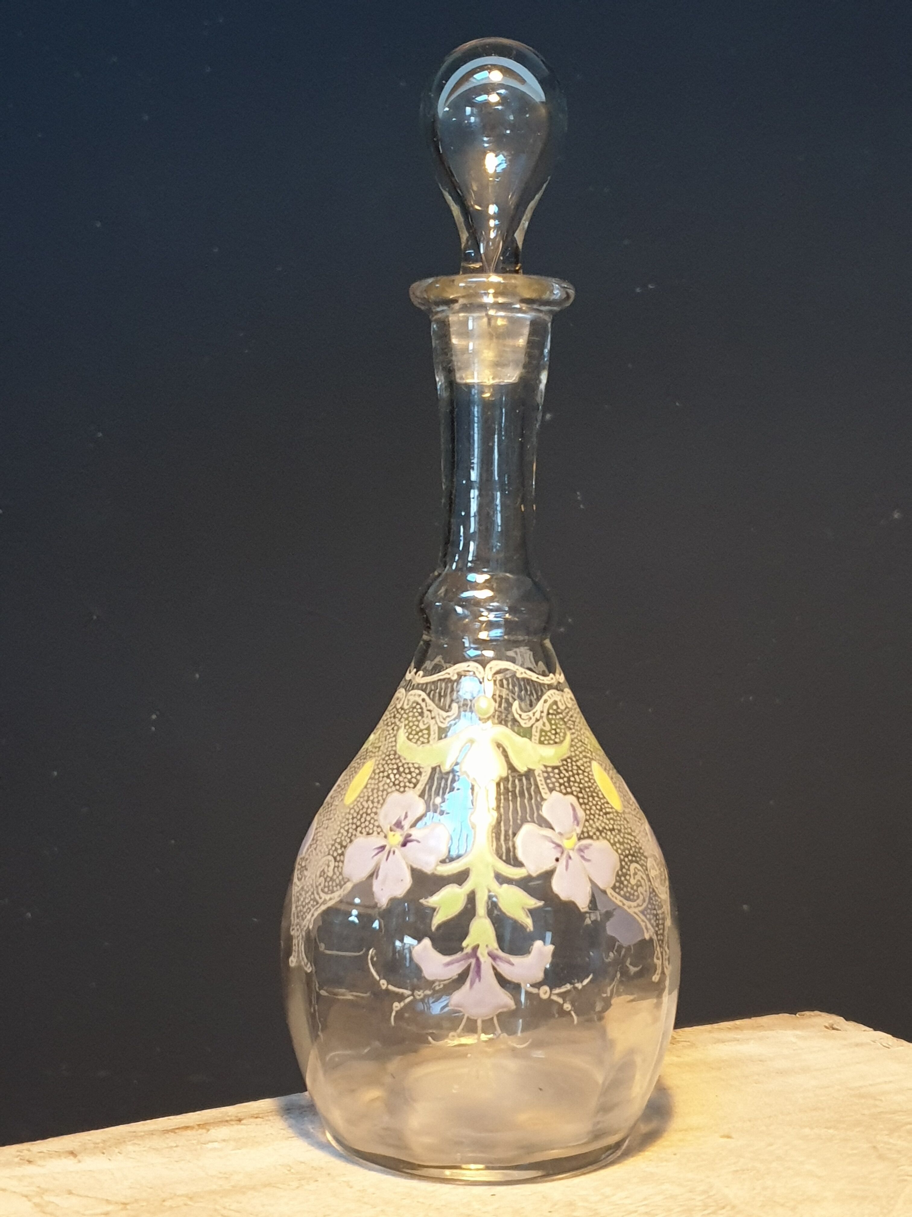 Enamelled glass liquor service