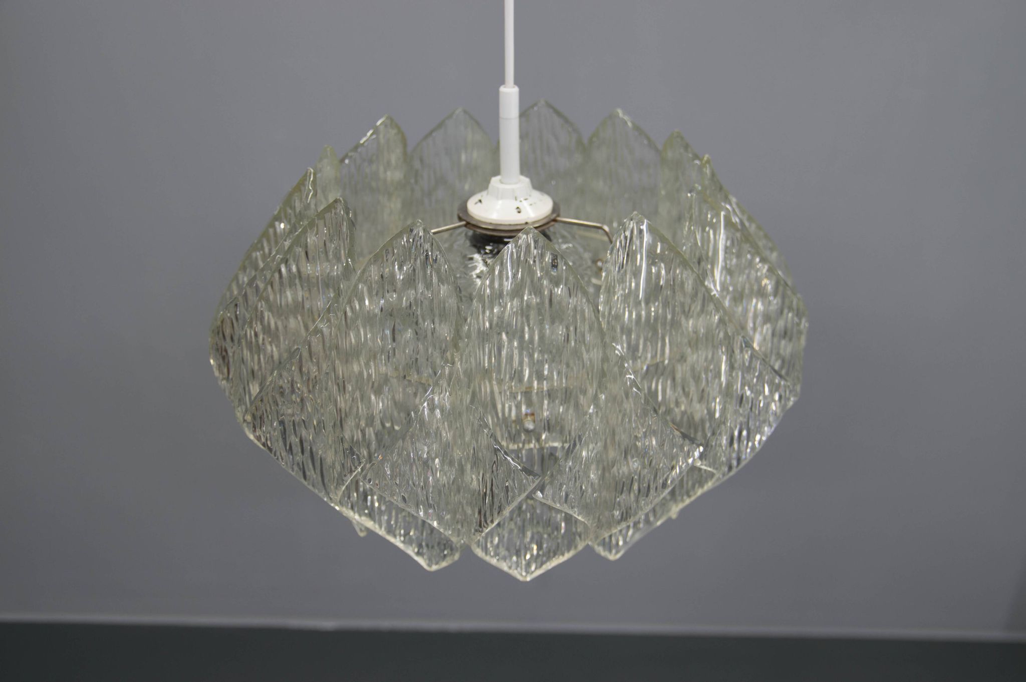 Suspension en résine et verre du milieu du siècle, années 1960