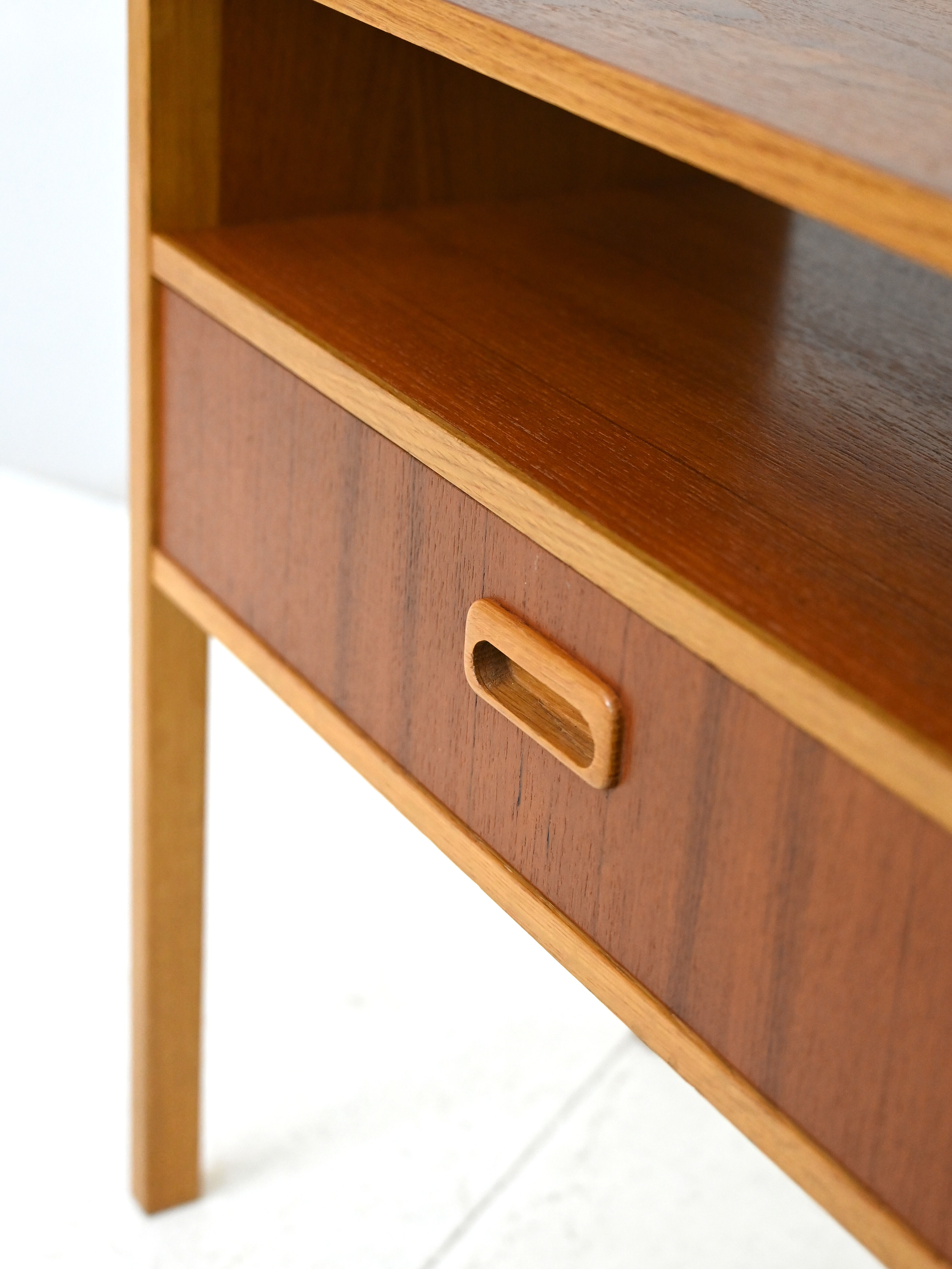 Vintage 50s bedside table with drawer