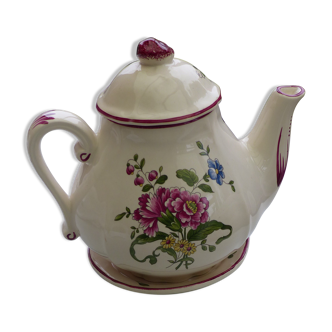 Teapot with saucer